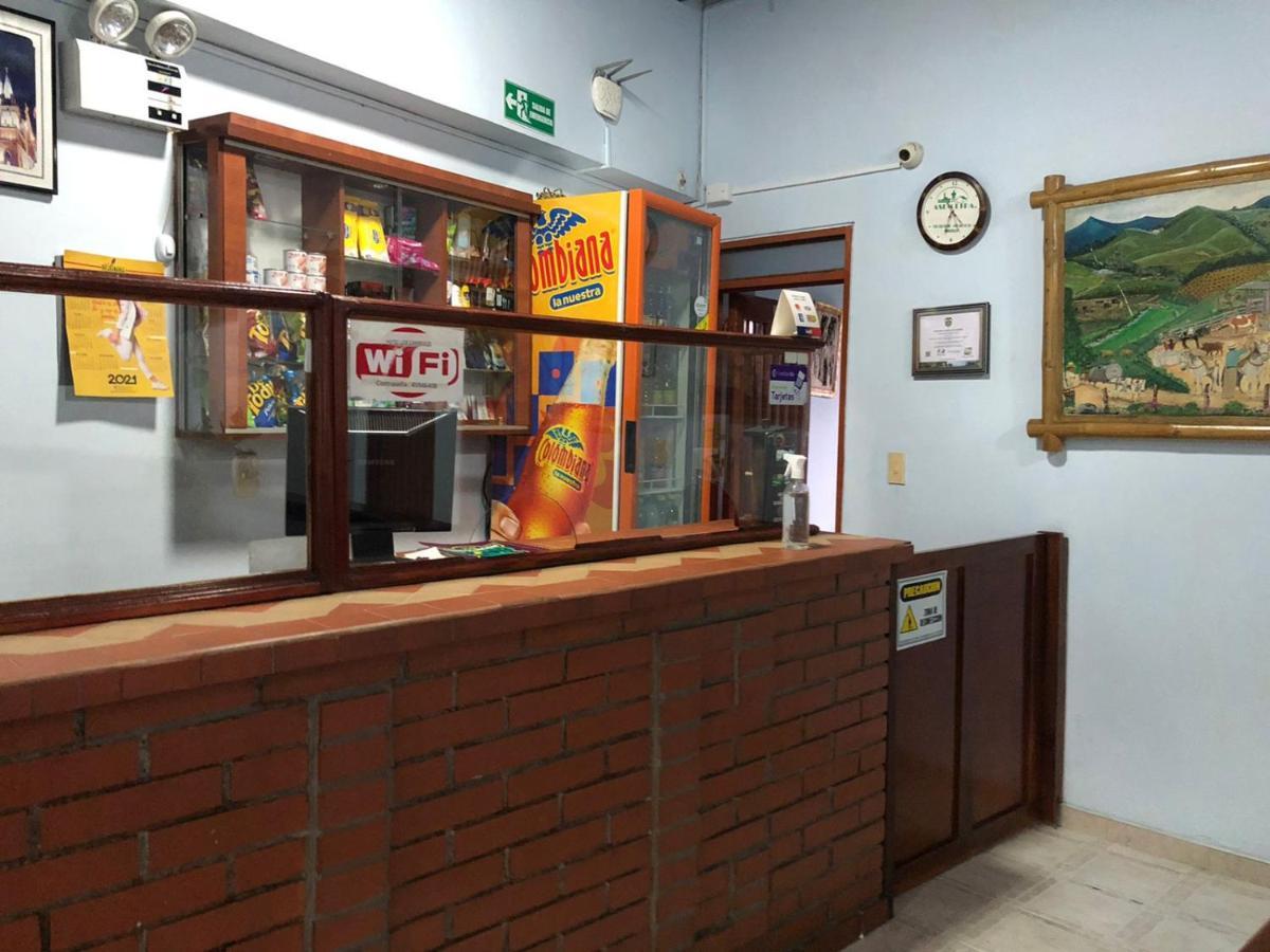 Hotel Cambulos Manizales Luaran gambar